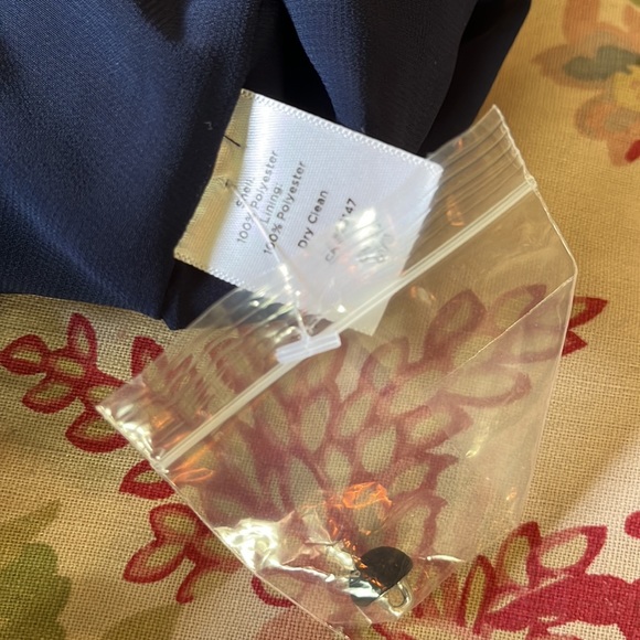 TALBOTS Size 10 Rolled Round  Neckline Summer Dress Classic Navy
$139 NEW - Picture 11 of 14